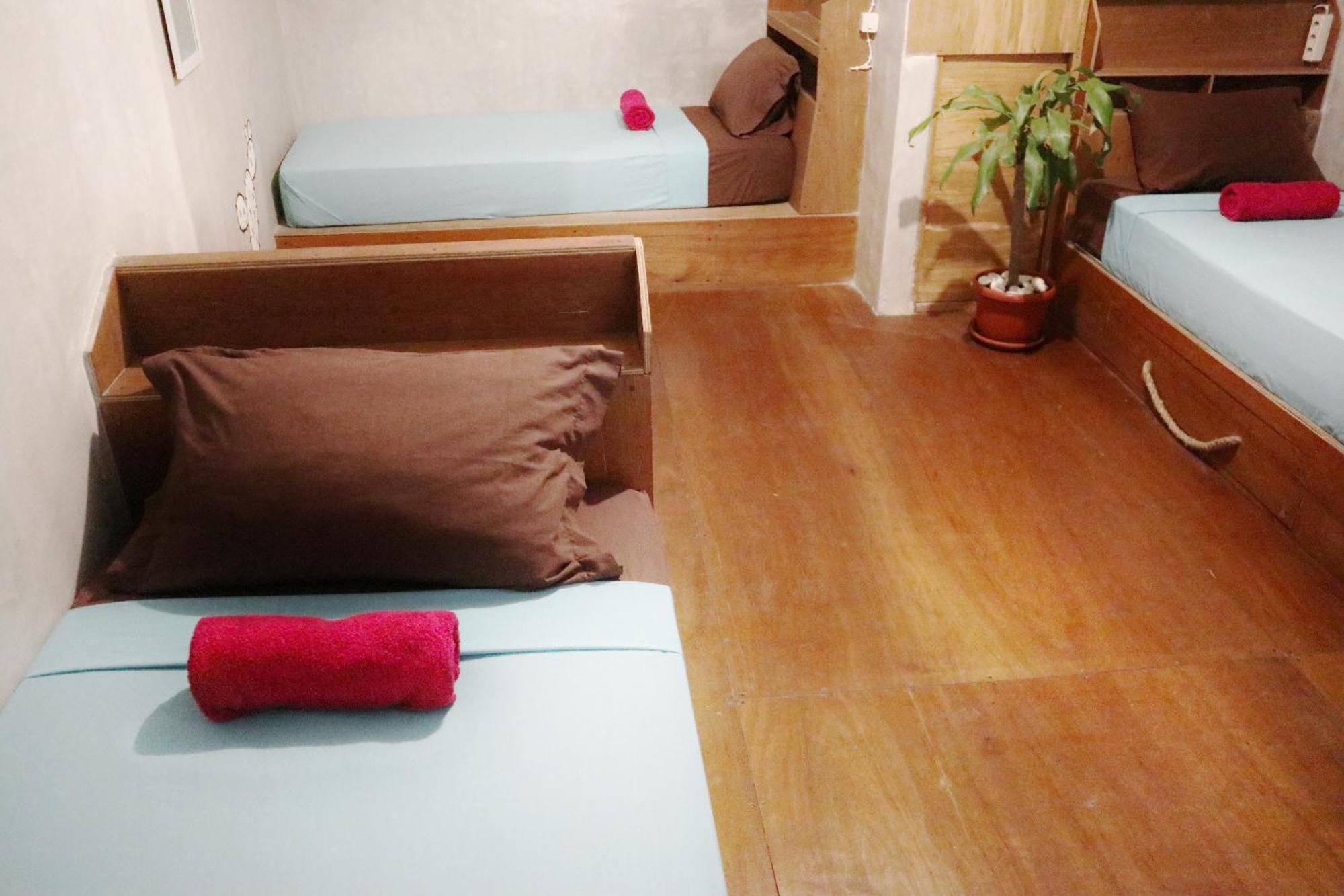 Yogyakarta Bnb Malioboro Rum bild